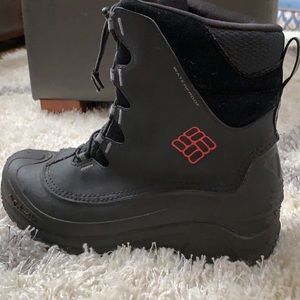 Columbia Boys youth boots